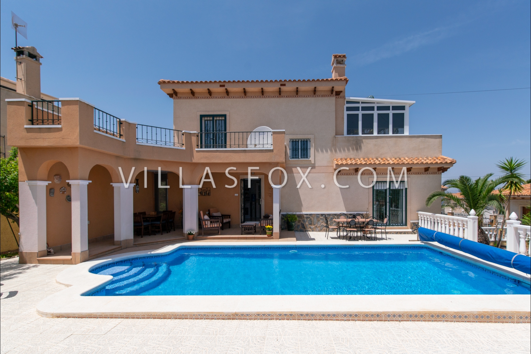 RESERVED!! Stunning 3-bedroom, 3-bathroom detached villa with pool, garage and incredible views!