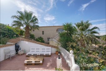 29-1200_las_comunicaciones_luxury_villa_for_sale_with_pool_from_villas_fox-47