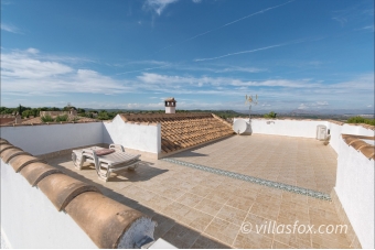 34-1200_las_comunicaciones_luxury_villa_for_sale_with_pool_from_villas_fox-58
