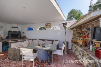 41-1200_las_comunicaciones_luxury_villa_for_sale_with_pool_from_villas_fox-77