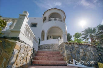 46-1200_las_comunicaciones_luxury_villa_for_sale_with_pool_from_villas_fox-83