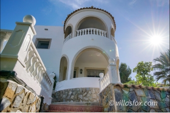 47-1200_las_comunicaciones_luxury_villa_for_sale_with_pool_from_villas_fox-85