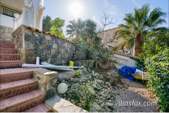 48-1200_las_comunicaciones_luxury_villa_for_sale_with_pool_from_villas_fox-86