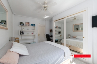 05-1274_orihuela_costa_villa_with_pool_for_sale-03