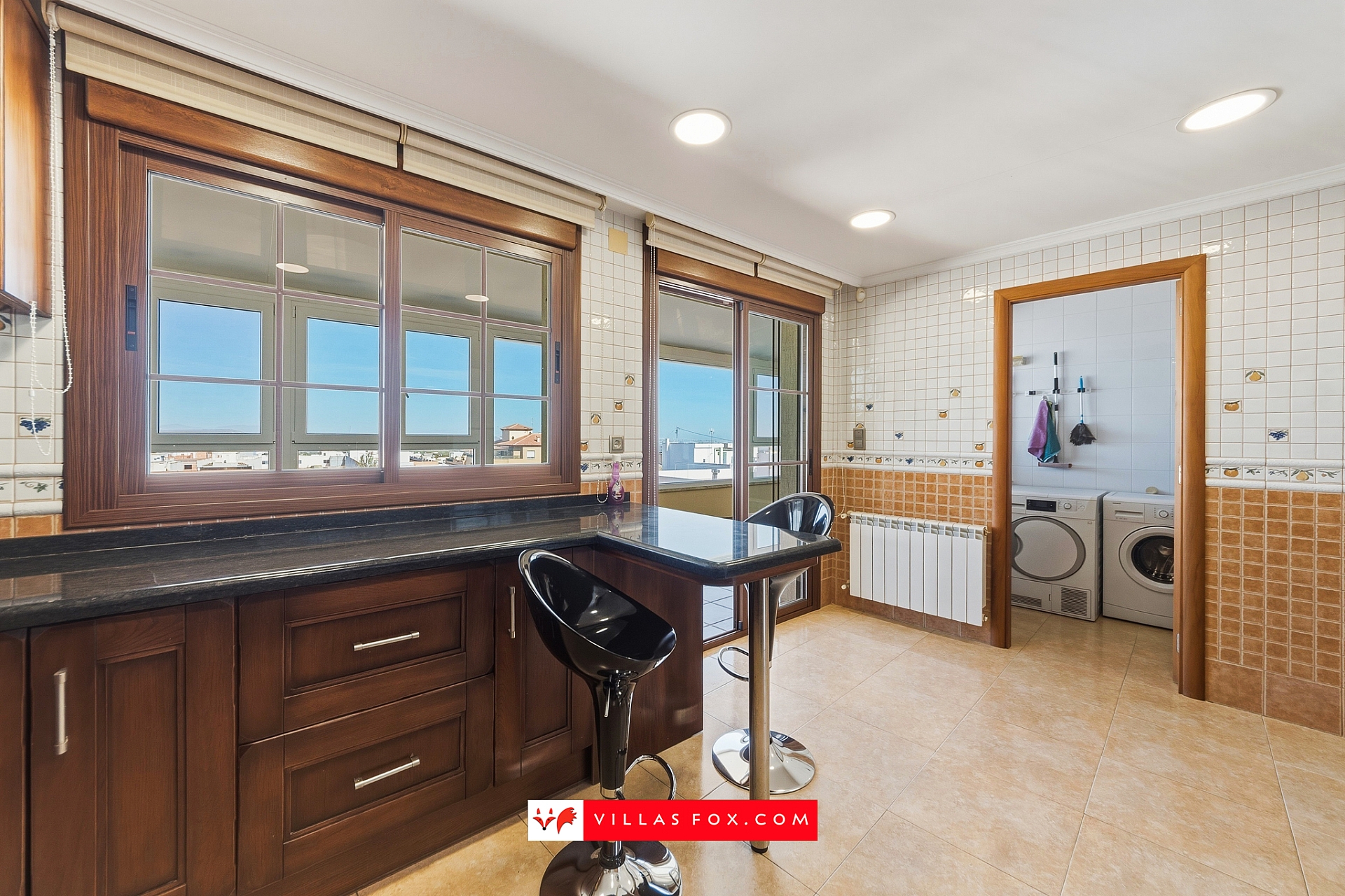 San Miguel de Salinas luxury top-floor apartment with solarium and garage spaces-6