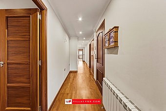 San Miguel de Salinas luxury top-floor apartment with solarium and garage spaces-10