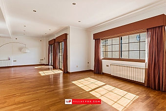 San Miguel de Salinas luxury top-floor apartment with solarium and garage spaces-28