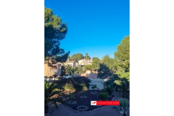 Las Comunicaciones 7-bedroom villa on large corner plot, San Miguel de Salinas-32