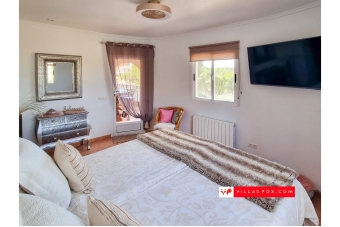 Las Comunicaciones 7-bedroom villa on large corner plot, San Miguel de Salinas-53