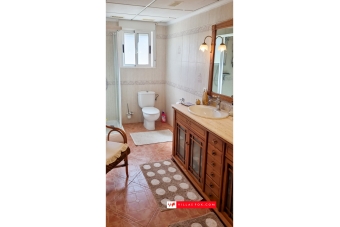 Las Comunicaciones 7-bedroom villa on large corner plot, San Miguel de Salinas-56