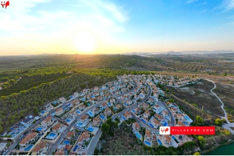 las_comunicaciones_torrestrella_villas_maria_san_miguel_de_salinas_aerial
