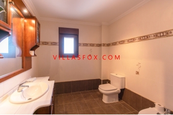 35_San_Miguel_de_Salinas_Townhouse_in_Town_centre_by_Villas_Fox_best_estate_agents_61103299cf39a 35_San_Miguel_de_Salinas_Townhouse_in_Town_centre_by_Villas_Fox_best_estate_agents_61103299cf39a