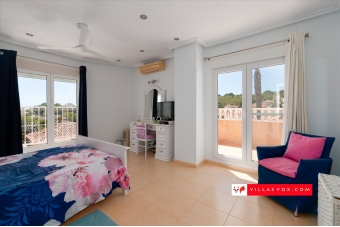 05-Villas Maria Las Comunicaciones San Miguel de Salinas luxury villa for sale-16