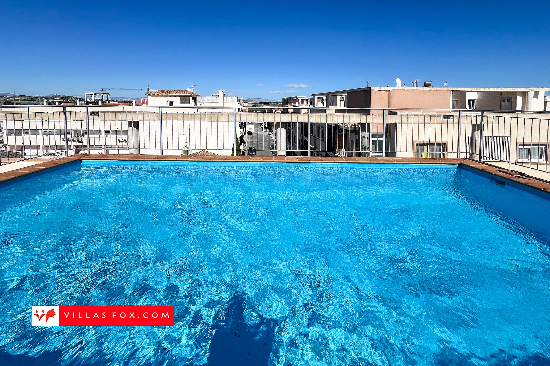 3-bedroom top-floor modern apartment, garage, store room, San Miguel de Salinas town centre