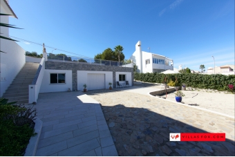Las Comunicaciones San Miguel de Salinas large luxury villa for sale from Villas Fox-034