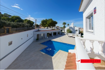 Las Comunicaciones San Miguel de Salinas large luxury villa for sale from Villas Fox-016