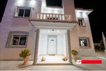Las Comunicaciones San Miguel de Salinas large luxury villa for sale from Villas Fox-038