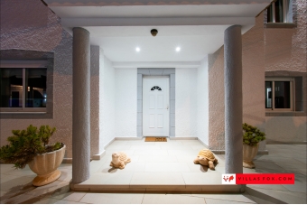 Las Comunicaciones San Miguel de Salinas large luxury villa for sale from Villas Fox-040