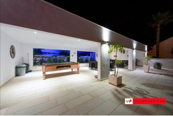 Las Comunicaciones San Miguel de Salinas large luxury villa for sale from Villas Fox-146