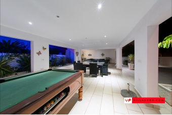 Las Comunicaciones San Miguel de Salinas large luxury villa for sale from Villas Fox-147