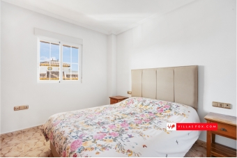 Lomas de Cabo Roig  top-floor apartment for sale with solarium-08