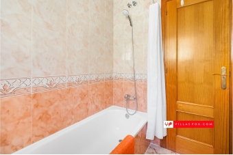 Lomas de Cabo Roig  top-floor apartment for sale with solarium-12
