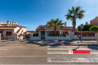 Lomas de Cabo Roig  top-floor apartment for sale with solarium-25