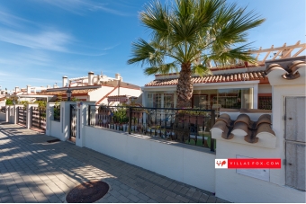Lomas de Cabo Roig  top-floor apartment for sale with solarium-27