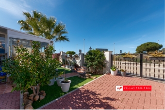 Lomas de Cabo Roig  top-floor apartment for sale with solarium-30