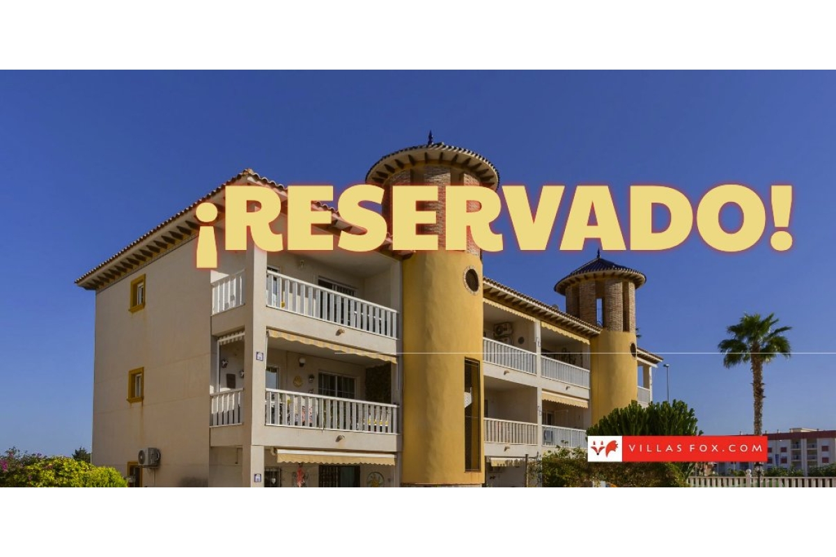 RESERVED!  2-bedroom top-floor apartment with private solarium, great views, Lomas de Cabo Roig