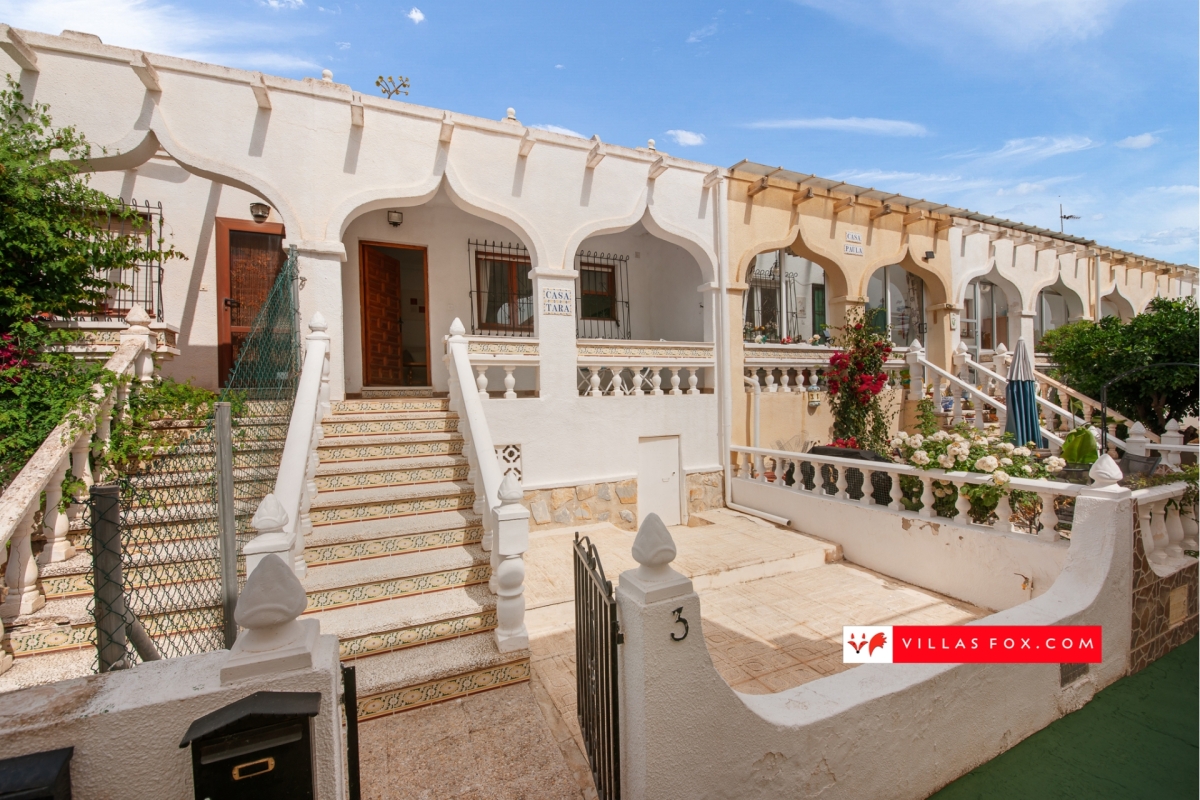 2-bedroom south-east-facing townhouse with private solarium, Balcón de la Costa Blanca