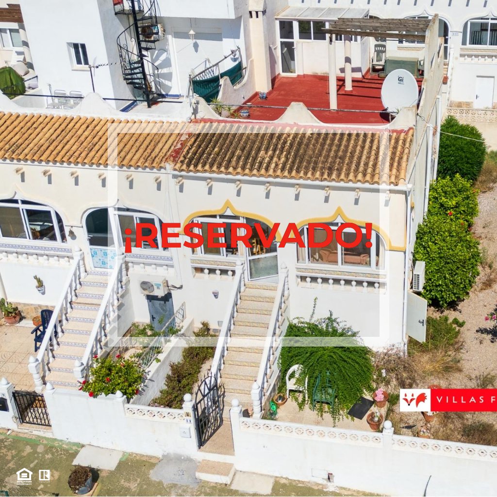 1532, RESERVED! Balcón de la Costa Blanca end-townhouse for sale with great views, south-east-facing, solarium, garden