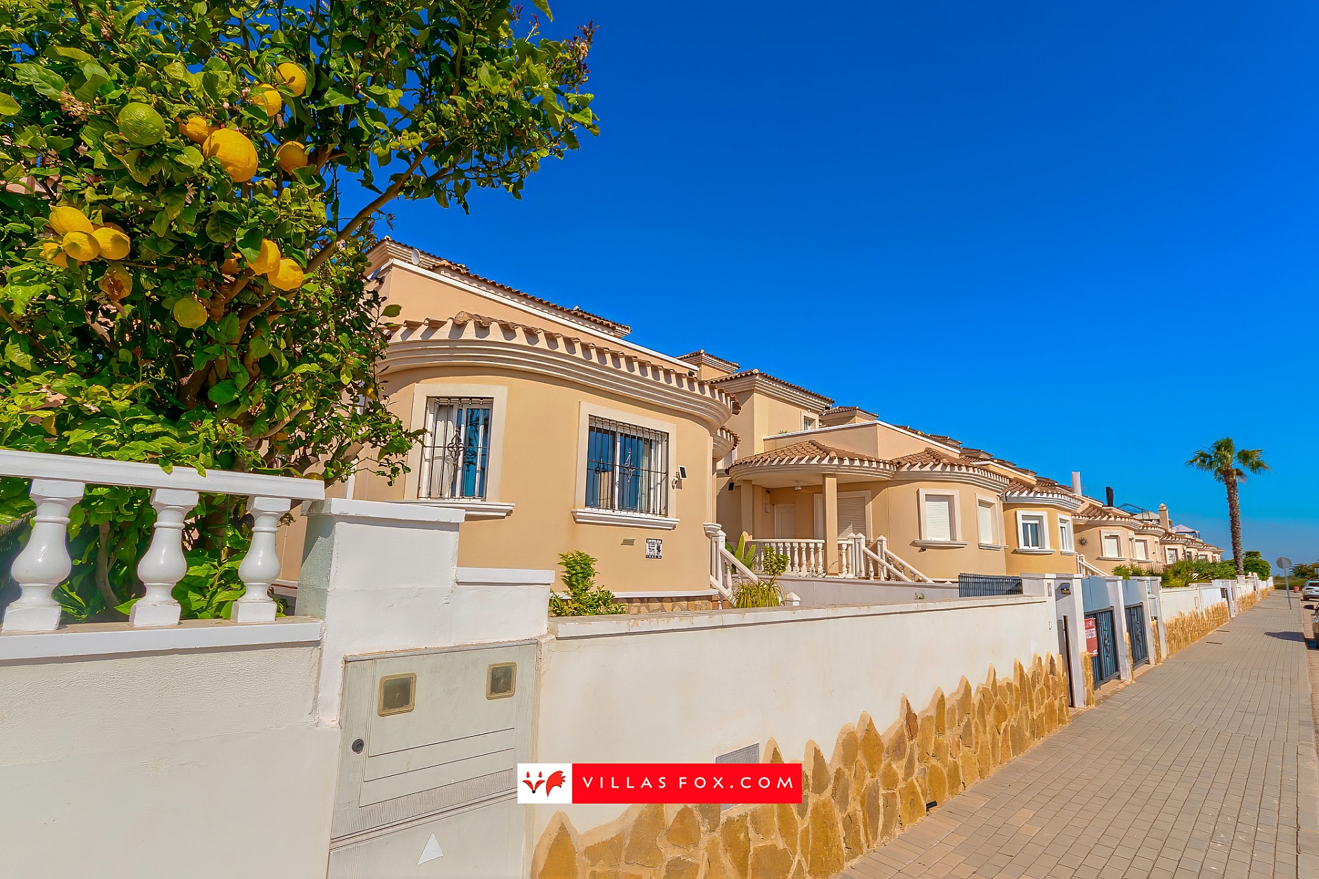 Los Alcores San Miguel de Salinas detached villa for sale-40