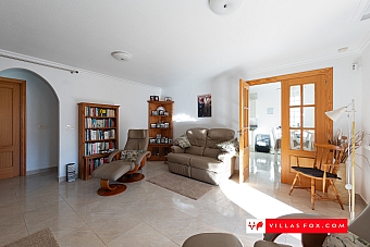 Luxury Spanish villa for sale-09