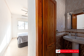 Luxury Spanish villa for sale-23