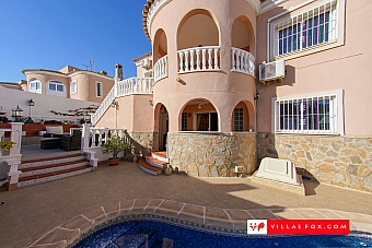 Luxury Spanish villa for sale-44