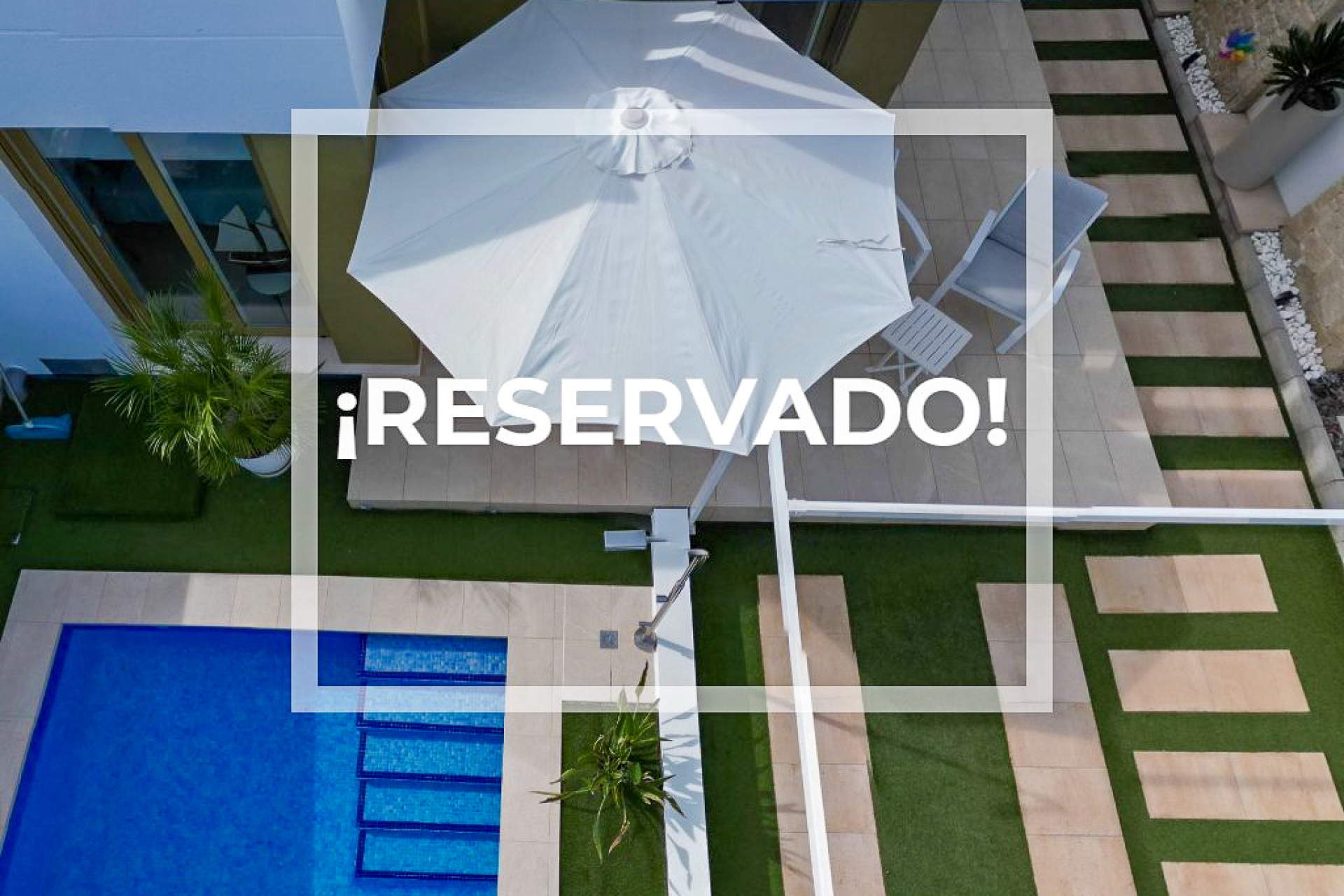 RESERVED! Vistabella Golf luxury modern 3-bedroom villa with pool, parking, solarium in excellent condition