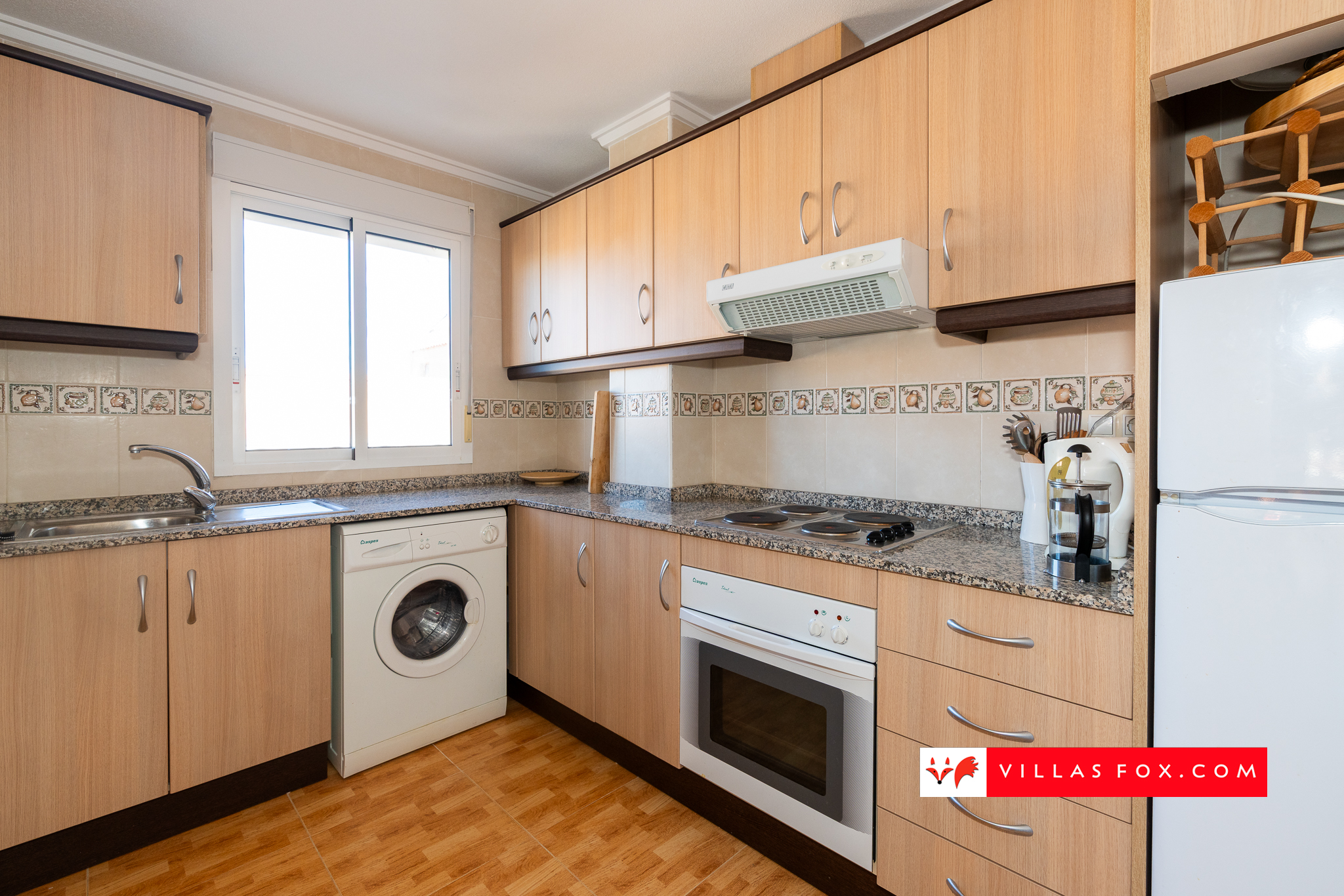 San Miguel de Salinas 2-bedroom top-floor apartment with private solarium for sale-3