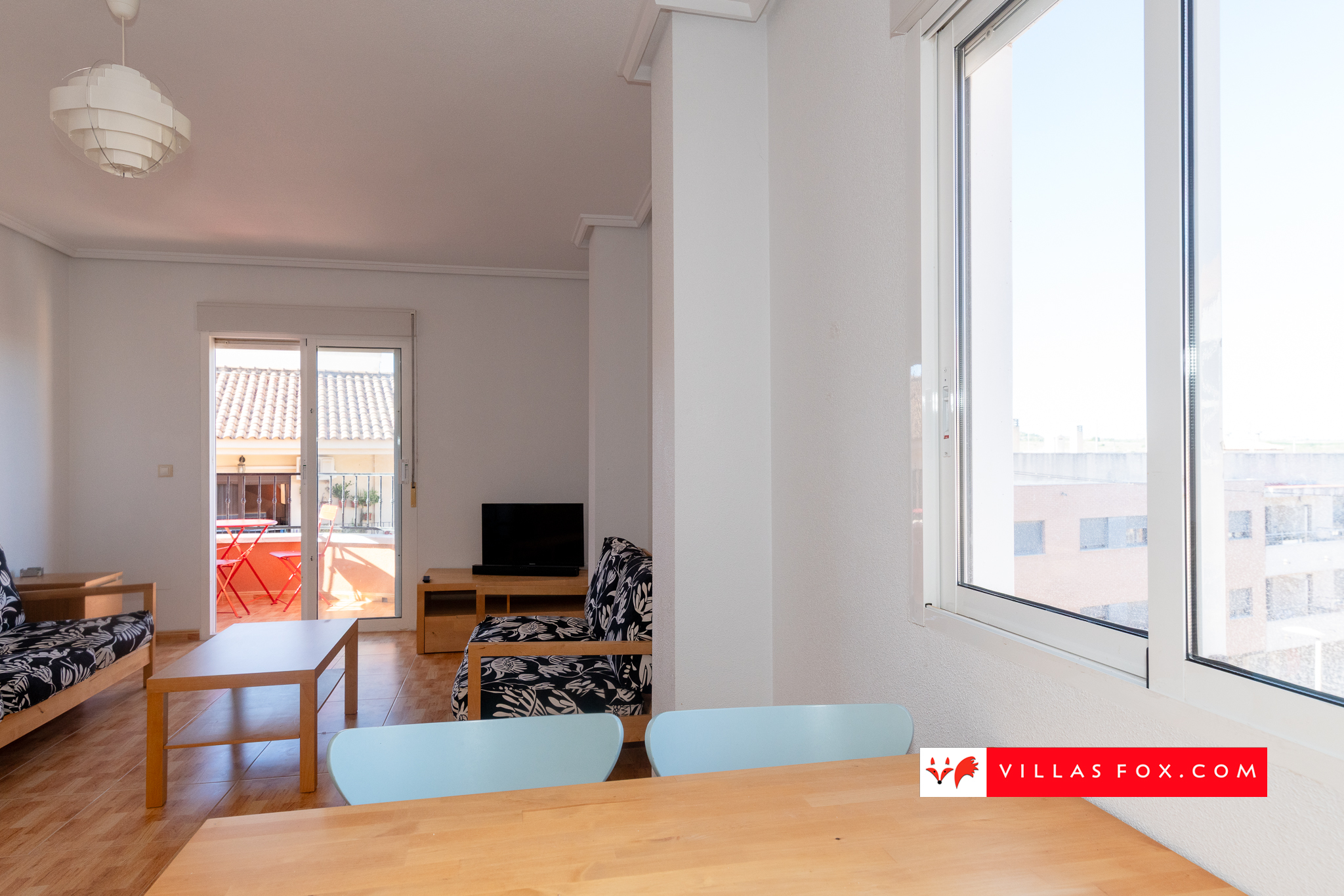 San Miguel de Salinas 2-bedroom top-floor apartment with private solarium for sale-12