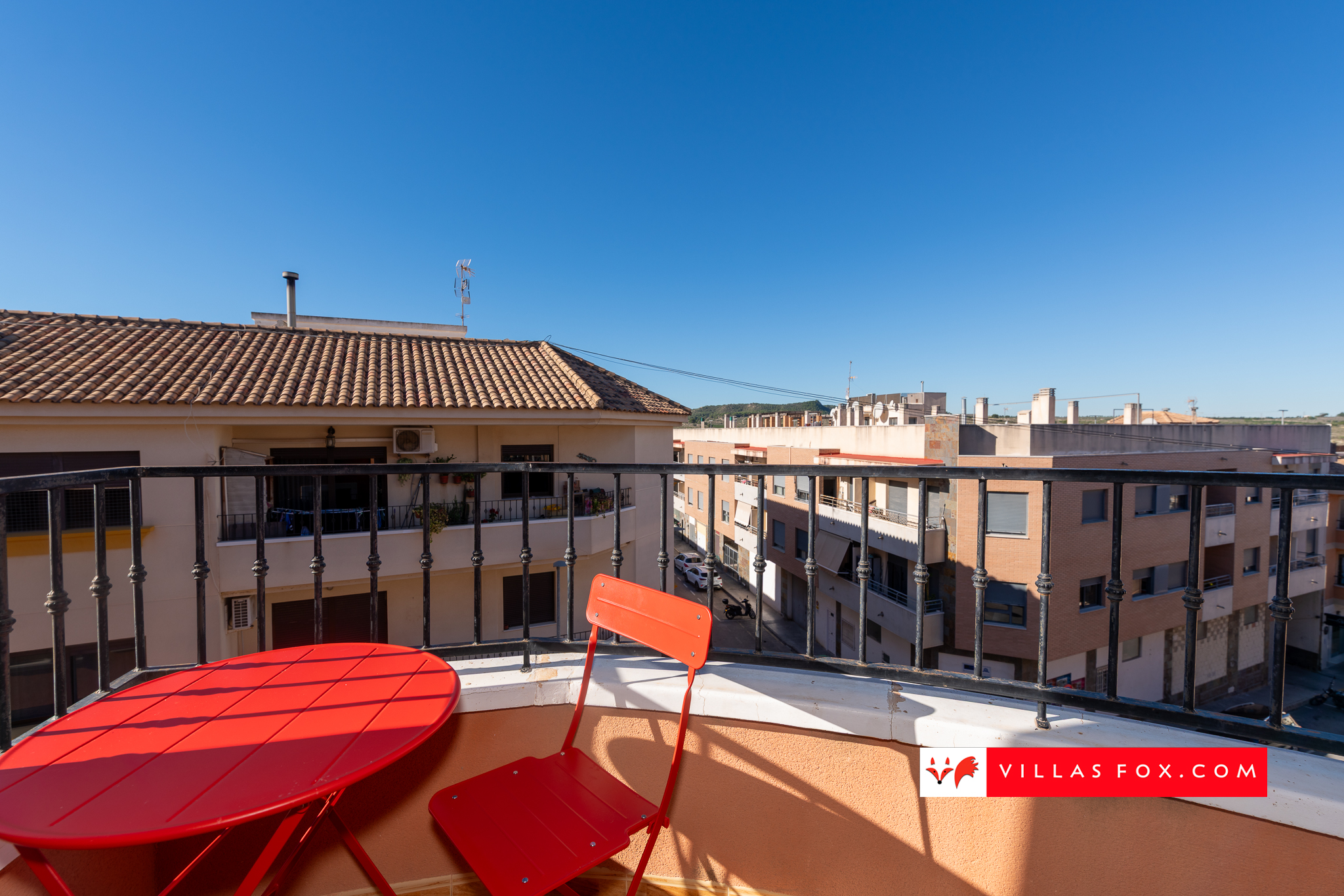 San Miguel de Salinas 2-bedroom top-floor apartment with private solarium for sale-16