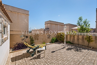 San Miguel de Salinas ground-floor apartment with garden