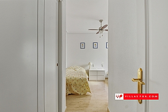 San Miguel de Salinas top-floor apartment with solarium for sale-12