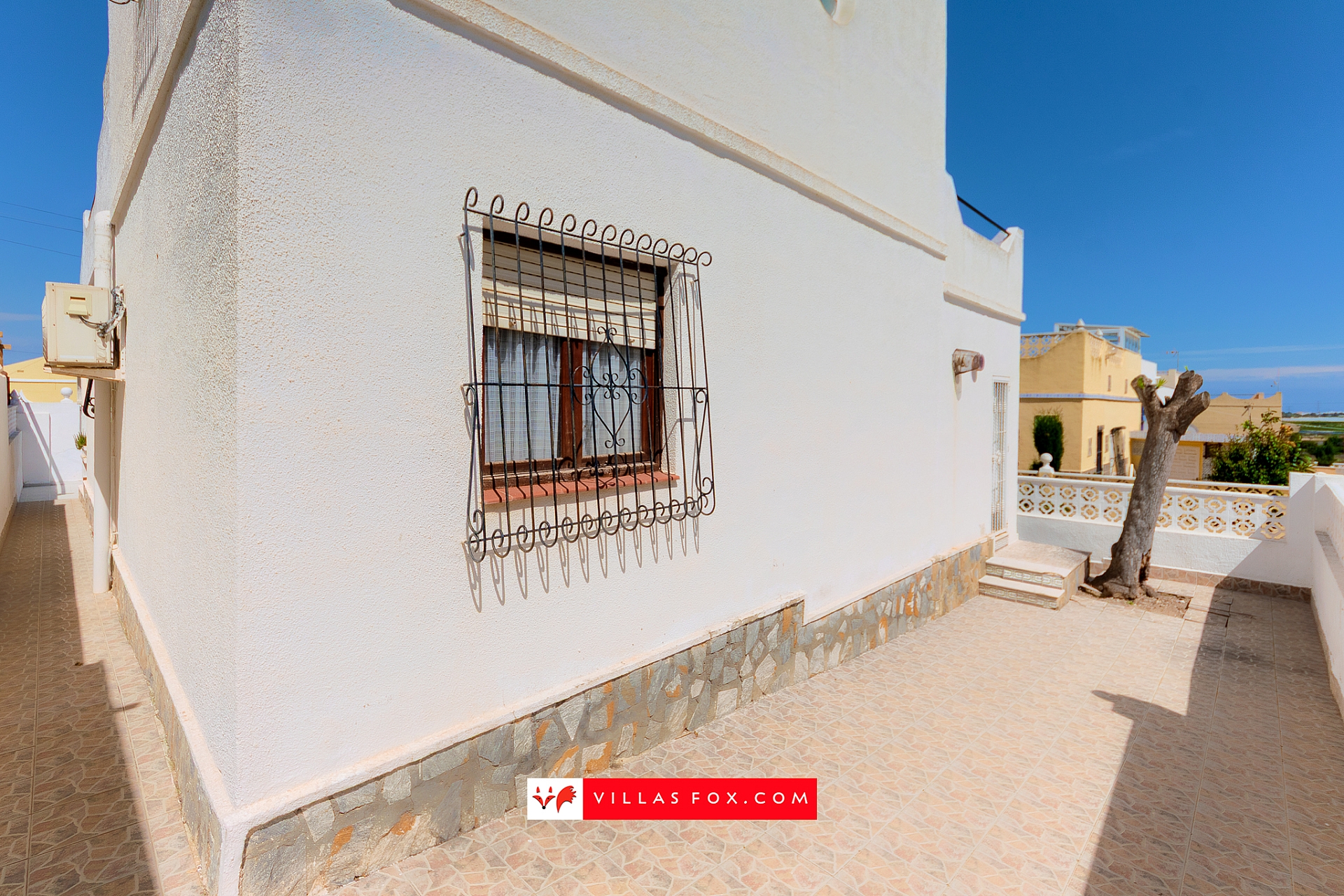 San Miguel de Salinas Balcon de la Costa Blanca detached villa for sale-34