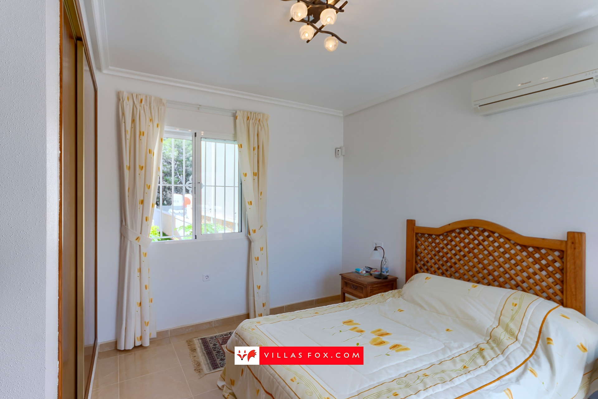 Los Alcores Mirador de San Miguel de Salinas villa for sale-19