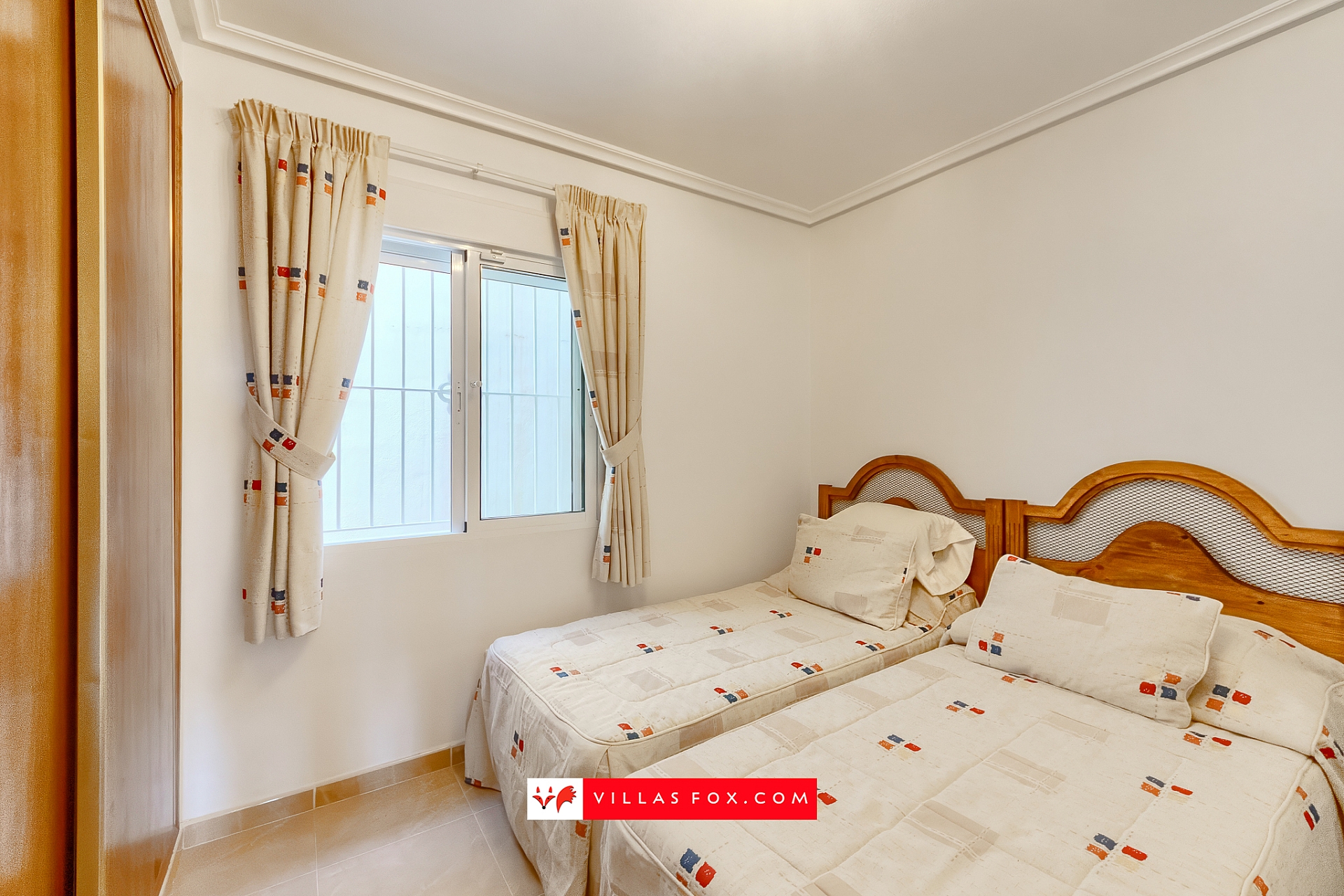 Los Alcores Mirador de San Miguel de Salinas villa for sale-6