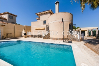 28643, Villasmaría 4-bedroom detached villa with private pool and fantastic views!