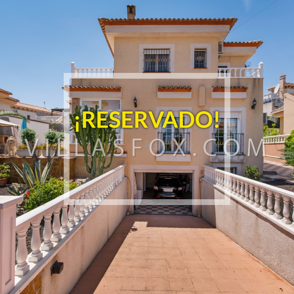 RESERVED! Torrestrella luxury villa for sale, 3-bedrooms, 3-bathrooms, Las Comunicaciones, private pool and garage, San Miguel de Salinas