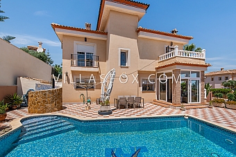 RESERVED! Torrestrella luxury villa for sale, 3-bedrooms, 3-bathrooms, Las Comunicaciones, private pool and garage, San Miguel de Salinas